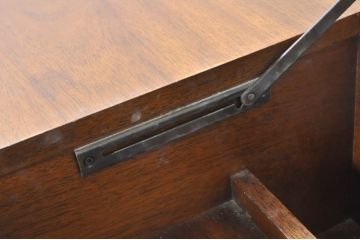 中古　DREXEL HERITAGE(ドレクセルヘリテイジ)　Triune(トライユン)　高級感漂う佇まいが魅力のドレッサー(化粧台、鏡台、ミラー)(定価約42万円)(R-073495)