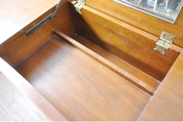 中古　DREXEL HERITAGE(ドレクセルヘリテイジ)　Triune(トライユン)　高級感漂う佇まいが魅力のドレッサー(化粧台、鏡台、ミラー)(定価約42万円)(R-073495)