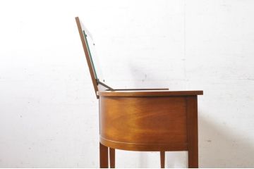 中古　DREXEL HERITAGE(ドレクセルヘリテイジ)　Triune(トライユン)　高級感漂う佇まいが魅力のドレッサー(化粧台、鏡台、ミラー)(定価約42万円)(R-073495)