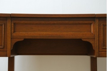 中古　DREXEL HERITAGE(ドレクセルヘリテイジ)　Triune(トライユン)　高級感漂う佇まいが魅力のドレッサー　定価約42万円　(R-073495)