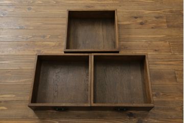 中古　美品!!　ナラ材　モダンな雰囲気が魅力的な水屋箪笥サイドボード(食器棚、収納棚、戸棚、サイドキャビネット)(R-073503)