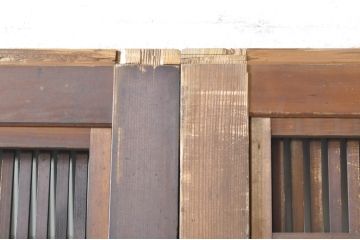 アンティーク建具　珍しい造りのガラス帯が目を惹く風情のある裏障子付き格子戸3枚セット(引き戸、障子戸、ガラス帯戸)(R-073505)