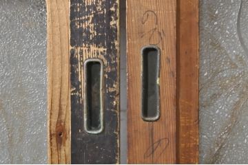 アンティーク建具　珍しい造りのガラス帯が目を惹く風情のある裏障子付き格子戸3枚セット(引き戸、障子戸、ガラス帯戸)(R-073505)