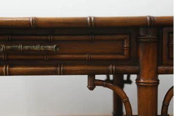 中古　美品　THEODORE ALEXANDER(セオドア・アレキサンダー)　オリエンタルな雰囲気漂うローテーブル(センターテーブル、リビングテーブル、英国)(R-073517)