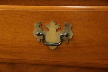 中古　横浜クラシック家具　ダニエル(daniel)　アーリーアメリカンシリーズ　A-208　温もりを感じる色合いとクラシカルな佇まいが魅力のブックケース　(R-073522)