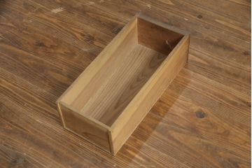 和製アンティーク　長い歳月を重ねた味わいが魅力の三尺水屋箪笥(重ね箪笥、食器棚、収納棚、重ね戸棚、時代箪笥、茶箪笥、キャビネット)(R-073528)