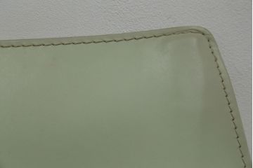 中古　Cassina(カッシーナ)　413　CAB(キャブ)　MARIO BELLINI(マリオベリーニ)　本革(レザー)　シンプルモダンな空間づくりに活躍するアームチェア(ダイニングチェア、椅子、イス)(定価約38万5千円)(R-073554)