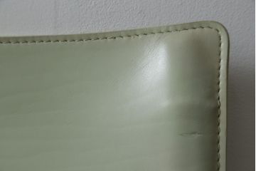 中古　Cassina(カッシーナ)　412　CAB(キャブ)　MARIO BELLINI(マリオベリーニ)　本革(レザー)　シンプルモダンな空間づくりに活躍するアームレスチェア(ダイニングチェア、椅子、イス)(定価約23万7千円)(R-073555)