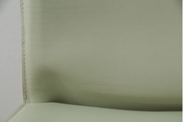 中古　Cassina(カッシーナ)　412　CAB(キャブ)　MARIO BELLINI(マリオベリーニ)　本革(レザー)　シンプルモダンな空間づくりに活躍するアームレスチェア(ダイニングチェア、椅子、イス)(定価約23万7千円)(R-073556)