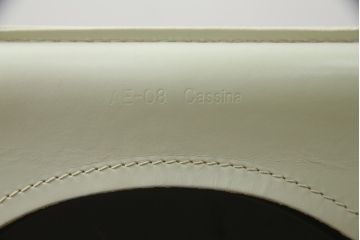 中古　Cassina(カッシーナ)　412　CAB(キャブ)　MARIO BELLINI(マリオベリーニ)　本革(レザー)　シンプルモダンな空間づくりに活躍するアームレスチェア(ダイニングチェア、椅子、イス)(定価約23万7千円)(R-073556)
