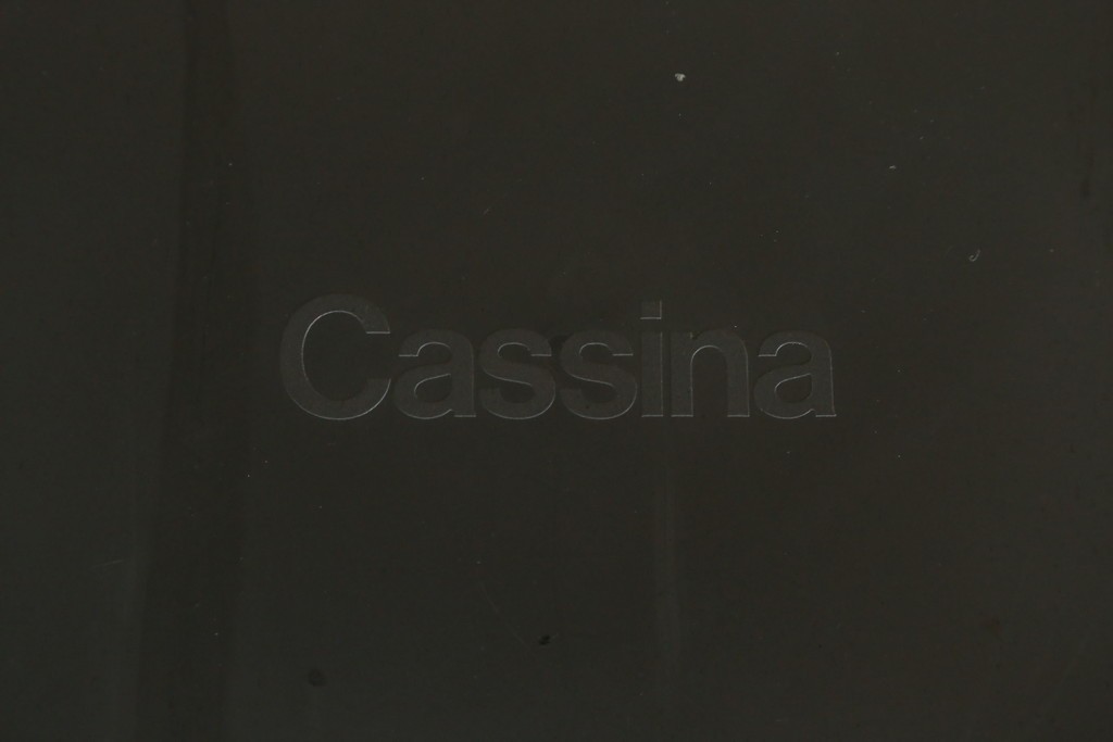 中古　Cassina(カッシーナ)　412　CAB(キャブ)　MARIO BELLINI(マリオベリーニ)　本革(レザー)　シンプルモダンな空間づくりに活躍するアームレスチェア　定価約23万7千円　(R-073556)