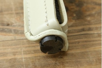 中古　Cassina(カッシーナ)　412　CAB(キャブ)　MARIO BELLINI(マリオベリーニ)　本革(レザー)　シンプルモダンな空間づくりに活躍するアームレスチェア　定価約23万7千円　(R-073556)