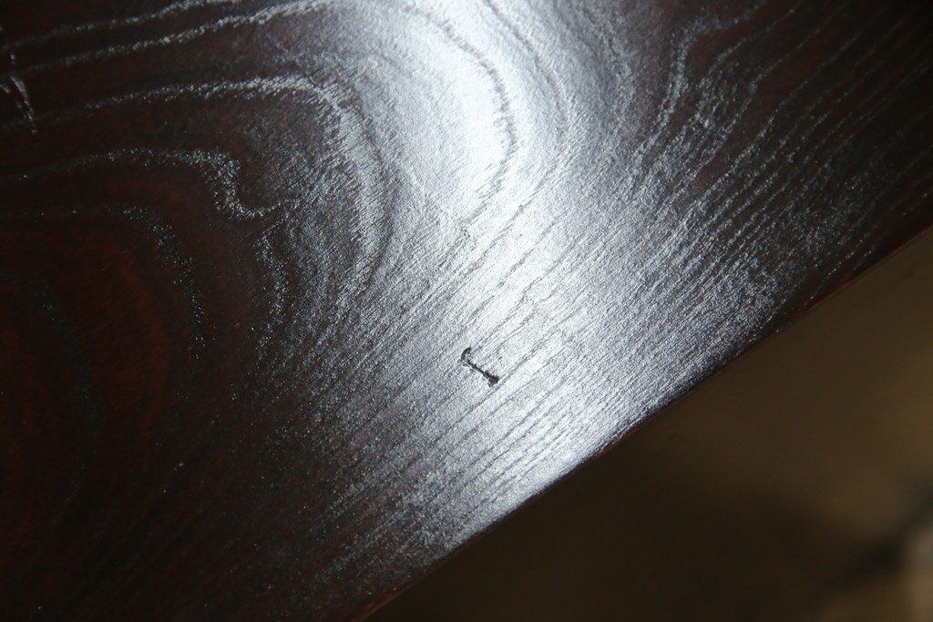 中古　岩谷堂箪笥　桜木作　立派な手打ち金具が目を惹く車箪笥　(R-073557)