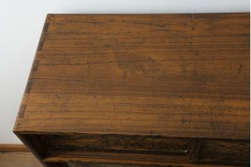 和製アンティーク　前面黒柿　独特な杢目が目を惹く二段重ねの茶箪笥(茶棚、収納棚、戸棚)(R-073560)