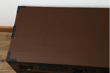 和製アンティーク　上手物!!　前面欅(ケヤキ)材　木地呂塗り　落ち着いた色味と希少な龍の金具が魅力の仙台姫箪笥ローボード(テレビ台、仙台箪笥、和たんす、収納箪笥、衣装箪笥、引き出し)(R-073563)
