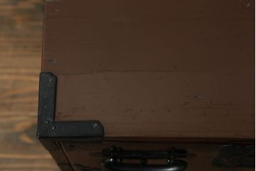 和製アンティーク　上手物!!　前面欅(ケヤキ)材　木地呂塗り　落ち着いた色味と希少な龍の金具が魅力の仙台姫箪笥ローボード(テレビ台、仙台箪笥、和たんす、収納箪笥、衣装箪笥、引き出し)(R-073563)
