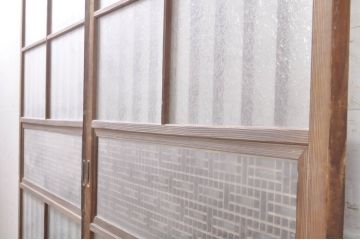 アンティーク建具　落ち着いた和の雰囲気を演出する組子入りガラス戸2枚セット(引き戸)(R-073570)