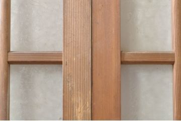 アンティーク建具　落ち着いた和の雰囲気を演出する組子入りガラス戸2枚セット(引き戸)(R-073570)