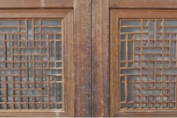 アンティーク建具　落ち着いた和の雰囲気を演出する組子入りガラス戸2枚セット(引き戸)(R-073570)