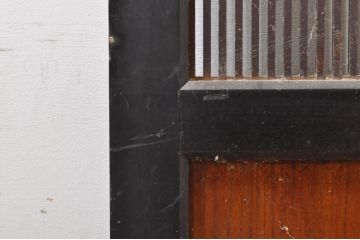 アンティーク建具　鏡板　欅(ケヤキ)材　風情のある佇まいが魅力的な幅広格子帯戸2枚セット(引き戸、格子戸)(R-073571)