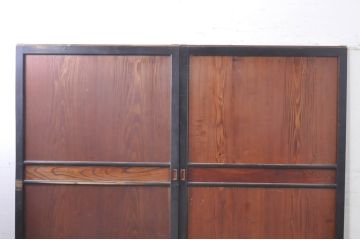 アンティーク建具　落ち着いた和の空間を演出する幅広帯戸2枚セット(引き戸、板戸)(R-073573)