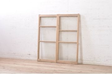 アンティーク建具　素朴な木味が魅力的なガラス窓2枚セット(引き戸、ガラス戸)(R-073578)