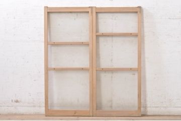 アンティーク建具　素朴な木味が魅力的なガラス窓2枚セット(引き戸、ガラス戸)(R-073578)
