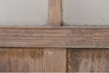 アンティーク建具　ノスタルジックな雰囲気漂う小さなガラス扉1枚(窓、木製扉、ドア)(R-073580)