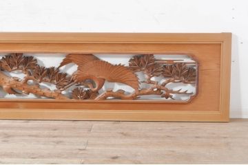 ビンテージ建具　躍動感あふれる鶴と松が目を惹く彫刻欄間2枚セット(明かり取り、明り取り、ヴィンテージ)(R-073598)