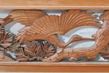 ビンテージ建具　躍動感あふれる鶴と松が目を惹く彫刻欄間2枚セット(明かり取り、明り取り、ヴィンテージ)(R-073598)