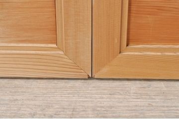 ビンテージ建具　躍動感あふれる鶴と松が目を惹く彫刻欄間2枚セット(明かり取り、明り取り、ヴィンテージ)(R-073598)