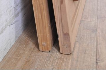 ビンテージ建具　躍動感あふれる鶴と松が目を惹く彫刻欄間2枚セット(明かり取り、明り取り、ヴィンテージ)(R-073598)