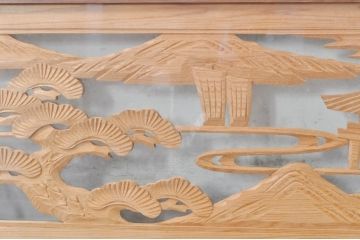 ビンテージ建具　風情ある松と城の図柄が美しい彫刻欄間2枚セット(明かり取り、明り取り、ヴィンテージ)(R-073601)