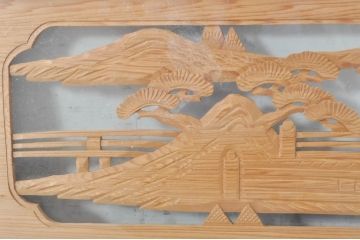 ビンテージ建具　風情ある松と城の図柄が美しい彫刻欄間2枚セット(明かり取り、明り取り、ヴィンテージ)(R-073601)