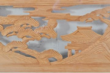 ビンテージ建具　風情ある松と城の図柄が美しい彫刻欄間2枚セット(明かり取り、明り取り、ヴィンテージ)(R-073601)
