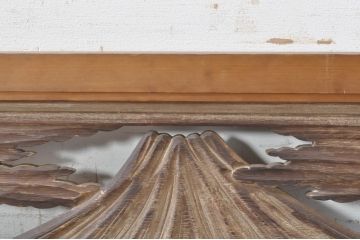アンティーク建具　希少デザイン　富士山に松のデザインが素敵な両面彫刻欄間1枚(明り取り、明かり取り)(R-073602)