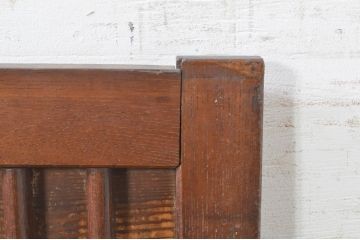アンティーク建具　欅(ケヤキ)材枠　和の空間を演出する縦桟板戸窓2枚セット(引き戸、格子戸)(R-073612)