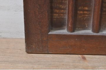 アンティーク建具　欅(ケヤキ)材枠　和の空間を演出する縦桟板戸窓2枚セット(引き戸、格子戸)(R-073612)