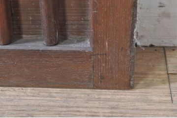アンティーク建具　欅(ケヤキ)材枠　和の空間を演出する縦桟板戸窓2枚セット(引き戸、格子戸)(R-073613)
