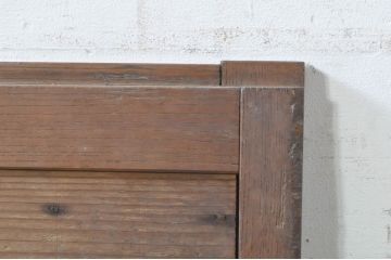 アンティーク建具　欅(ケヤキ)材枠　和の空間を演出する縦桟板戸窓2枚セット(引き戸、格子戸)(R-073613)
