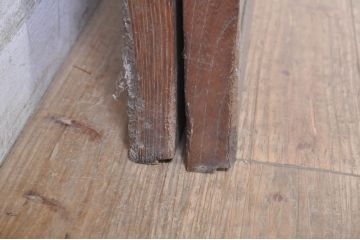 アンティーク建具　欅(ケヤキ)材枠　和の空間を演出する縦桟板戸窓2枚セット(引き戸、格子戸)(R-073613)