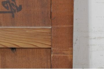 アンティーク建具　総欅(ケヤキ)材　経年を感じさせる木味が魅力の板戸窓2枚セット(引き戸)(R-073614)
