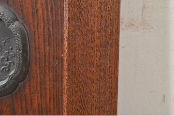 アンティーク建具　総欅(ケヤキ)材　経年を感じさせる木味が魅力の板戸窓2枚セット(引き戸)(R-073615)