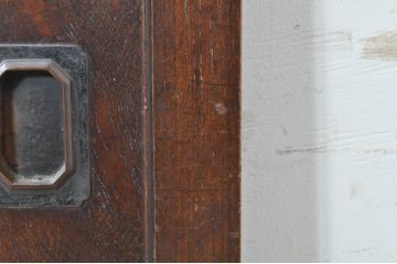 アンティーク建具　経年を感じさせる木味が魅力の板戸窓2枚セット(引き戸)(R-073616)