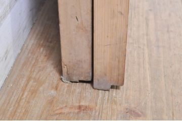 アンティーク建具　檜(ヒノキ)材　明るい木味であたたかな空間を演出する横桟板戸窓2枚セット(舞良戸、引き戸、まいらど)(R-073617)