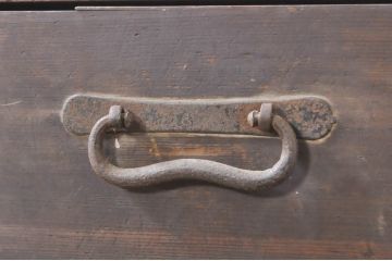 和製アンティーク　引き出し8杯の収納力が魅力の小箪笥(収納箪笥、衣装箪笥、チェスト、時代箪笥)(R-073621)