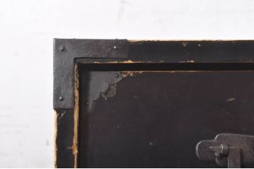 和製アンティーク　角手金具　黒漆塗り　歴史を感じさせる佇まいが魅力的な庄内箪笥(収納箪笥、和タンス、引き出し、サイドチェスト)(R-073624)