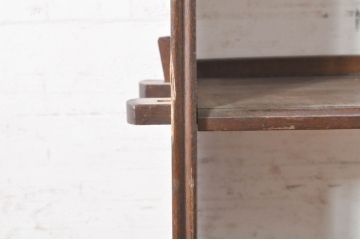 和製アンティーク　懐かしい雰囲気漂う楔(くさび)式本棚(ブックシェルフ、オープンラック、収納棚、飾り棚)(R-073636)