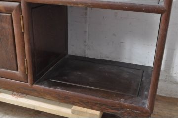 和製ビンテージ　鉄刀木(タガヤサン)　美しい木目とユニークな取っ手のデザインが目を惹く茶棚(違い棚、飾り棚、戸棚、収納棚、ヴィンテージ)(R-073637)
