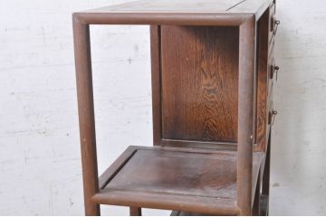 和製ビンテージ　鉄刀木(タガヤサン)　美しい木目とユニークな取っ手のデザインが目を惹く茶棚(違い棚、飾り棚、戸棚、収納棚、ヴィンテージ)(R-073637)